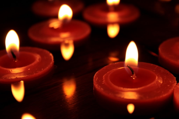 Red Candles For Christmas? | Evil Speculator